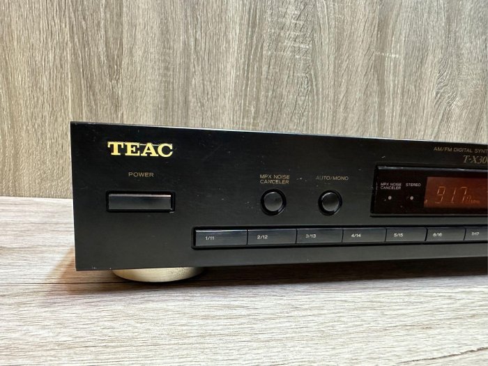 TEAC T-X3000收音機 AM/FM 數位合成器調諧器 收音機 電台 音箱 擺飾 拍戲 二手