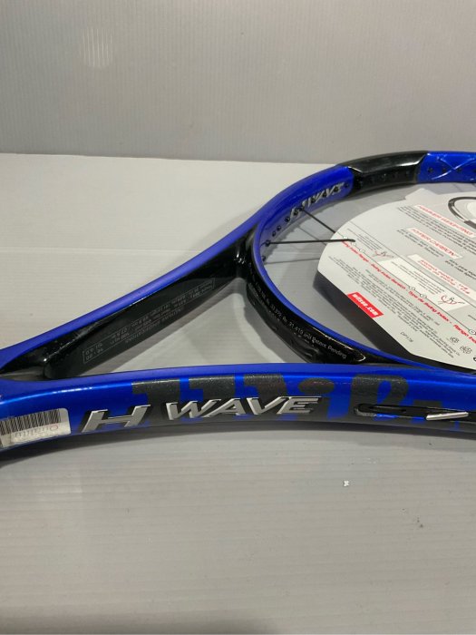 Wilson H Wave 兒童網球拍 264g $2990（含線、球拍袋）