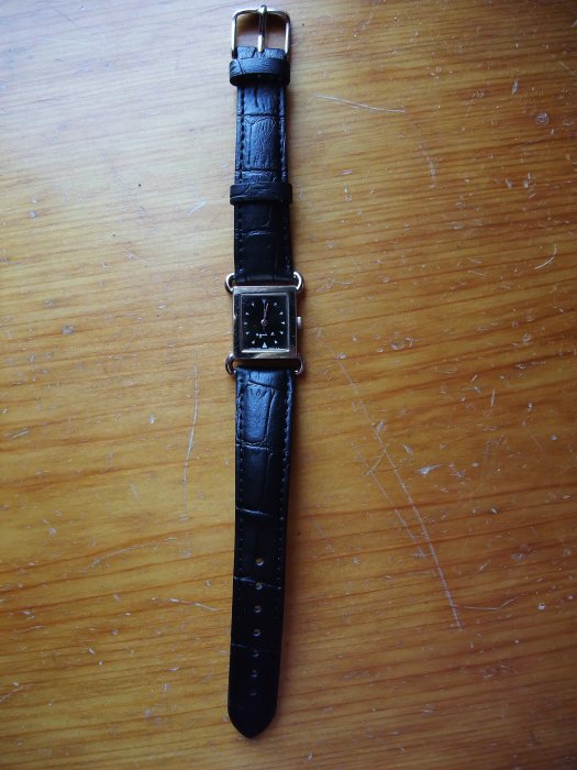 日本agnes b.黑色皮帶手錶  日本製