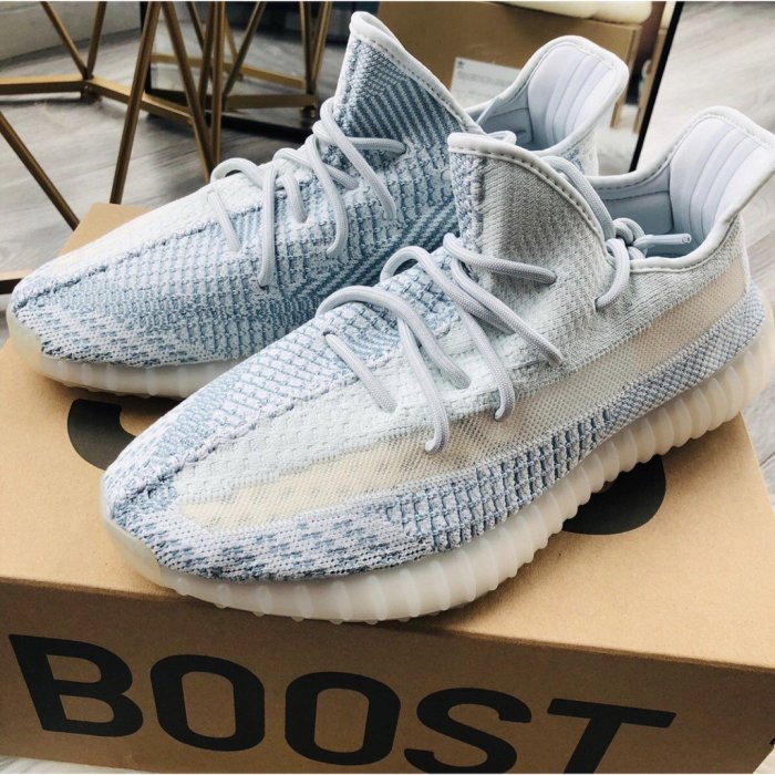 【正品】全新 Adidas Yeezy Boost 350 V2 Cloud White 冰藍 FW3043潮鞋