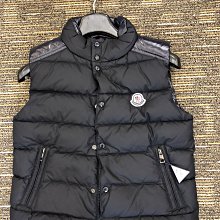 喬瑟芬【MONCLER JUNIOR】現貨10A~2012秋冬法國羽皇 男童*CHEVAL* 深藍 羽絨 背心