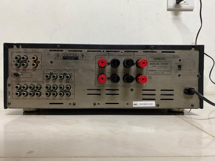 經典Onkyo A-8190 Integrated Stereo Amplifier 立體聲綜合擴大機可接黑膠 日本製造