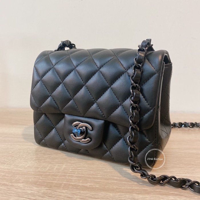 Chanel mini coco 17cm 方胖子 黑色 羊皮 黑鍊 黑釦 so black 系列 北市可面交 刷卡分期