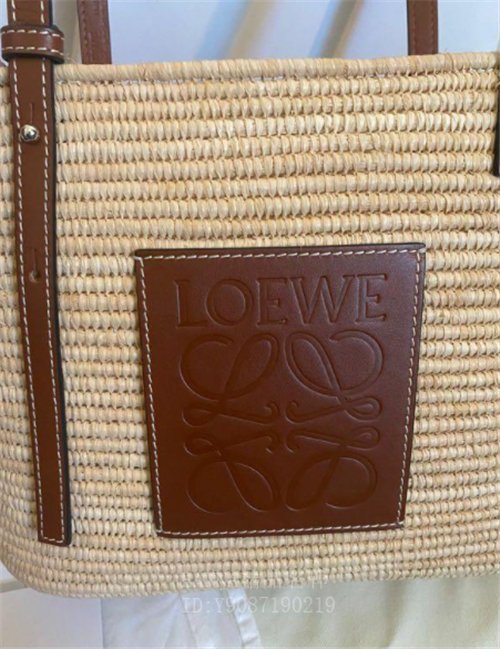 HANNA精品Loewe 羅意威 小號 方形購物袋 A223099 草編包 現貨