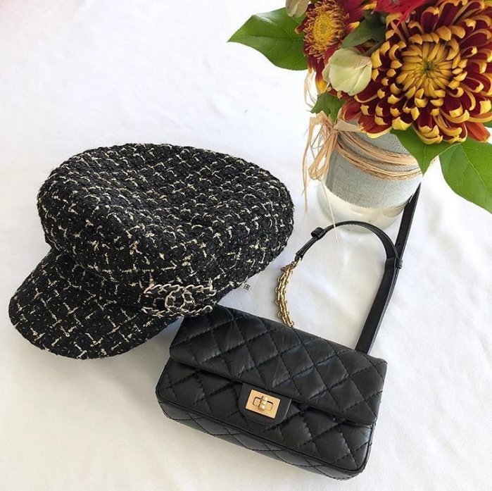 Chanel A57791 Chanel Bi Quilted Waist Bag 鍊帶腰包 2.55 黑金鏈