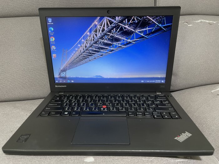 【二手筆電】Lenovo ThinkPad X240，i5+SSD雙硬碟商用輕薄筆電，可上網可視訊電池可蓄電，保固5天