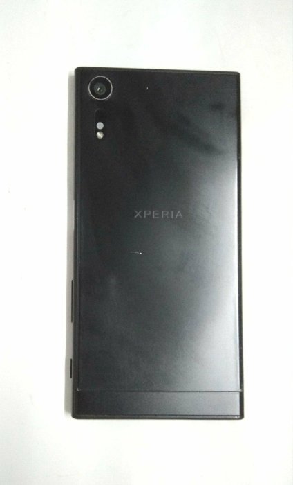 Sony Xperia XZs G8232 

八核心(4G / 64G) 5.2吋
使用功能正常
二手 九成五新 黑色手機
螢幕及邊框如新 背面有使用痕跡