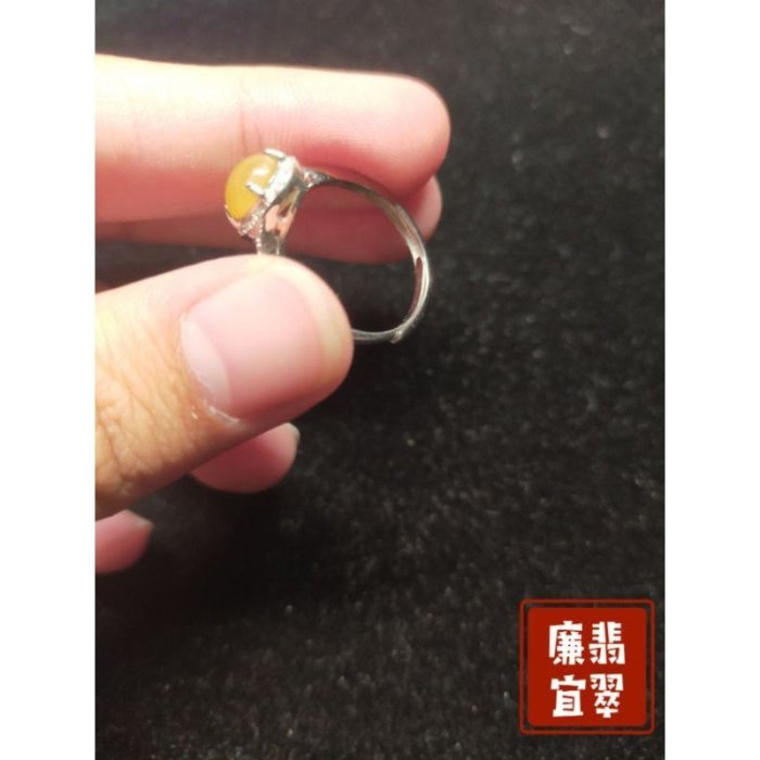 ��黃翡翠戒指��Jade Ring��僅有1枚 just 1 only~隨意飾品