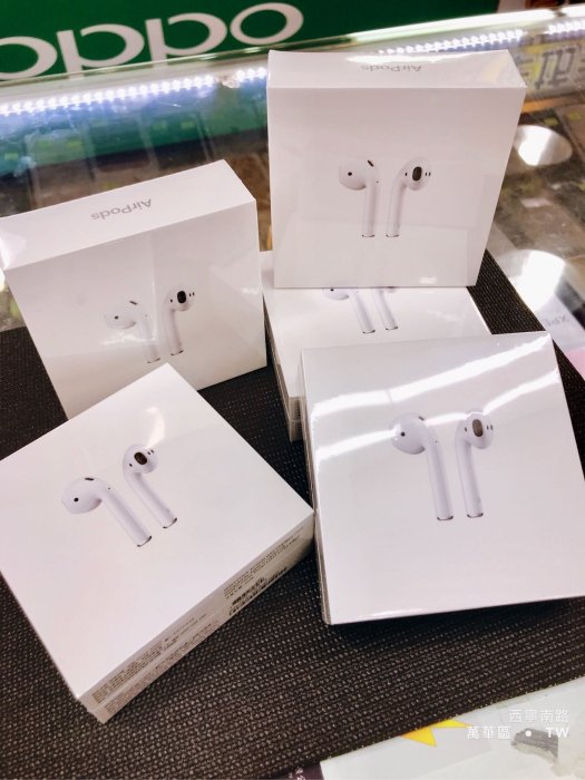 ~~天緯通訊~~ AirPods -二代 蘋果藍芽耳機 全新台灣公司貨 一年保固 現貨 (非無線充電板)