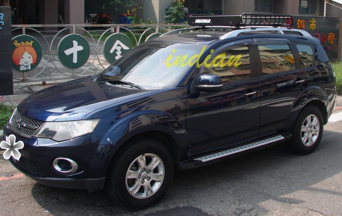 置放架 車頂架 夾直桿式橫桿 奧蘭德 Savrin Livina GLE GLK URX railbar YAKIMA