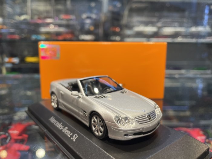 吉華@ 1/43 MINICHAMPS 940031030 MERCEDES BENZ SL CLASS (R230)