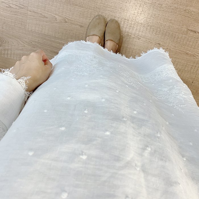 日系風 100%亞麻 精緻細膩刺繡 寬鬆連身裙 有白色（會透明）
