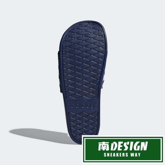 南 2021 3月Adidas ADILETTE COMFORT SLIDES B42114 藍白色 愛迪達 拖鞋 男女