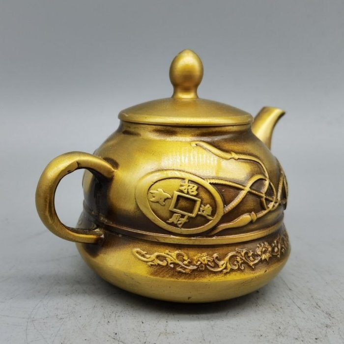 現貨熱銷-【紀念幣】銅壺 黃銅鑄造,民間手工制作。圖案精美復古容量140毫升