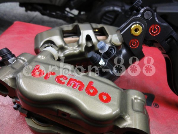 【carbon_888】Brembo MotoGP 廠隊版CNC 3D全切削 一體無叉銷輻射卡鉗 鈦合金活塞34/38mm 鎖距108mm