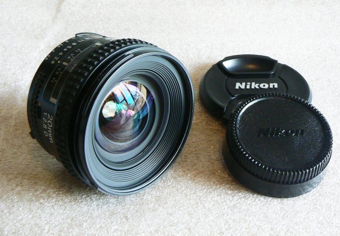 【悠悠山河】*~完美同新品~* 經典超廣 Nikon NIKKOR AF 20mm f2.8 D 全幅玻璃鏡 有光圈環