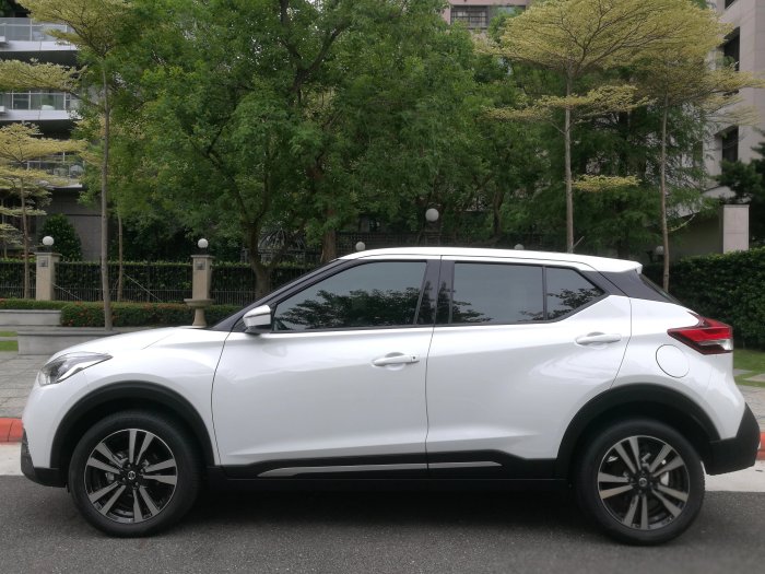 NISSAN KICKS 平日135假日1550台北租車 華新國際租賃 汽車出租 非小馬租車 和運 格上