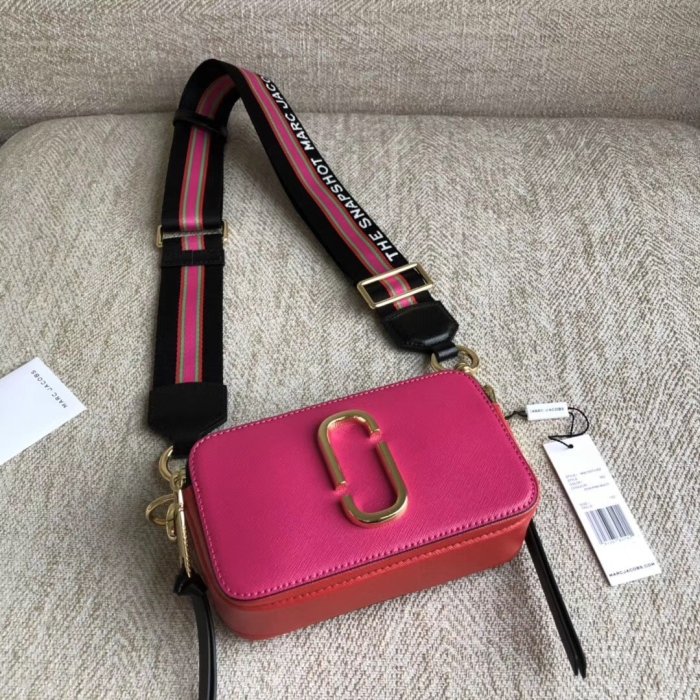 ╭☆包媽子店☆MARC JACOBS Snapshot 2019 新色復古小方包相機包~((NEW BAGS))