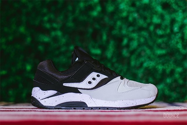 { POISON } SAUCONY GRID 9000 HALLOWEEN 黑乳白大理石 US 7~13