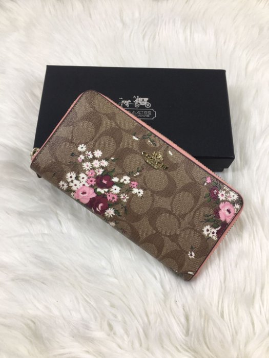 （Outlet特惠）COACH 29931 新款女士花朵拉鏈長夾 手拿包 附購買證明