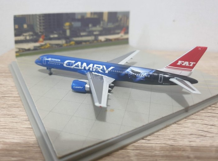 遠東航空波音757-200型彩繪機模型 1:400(絕版品)