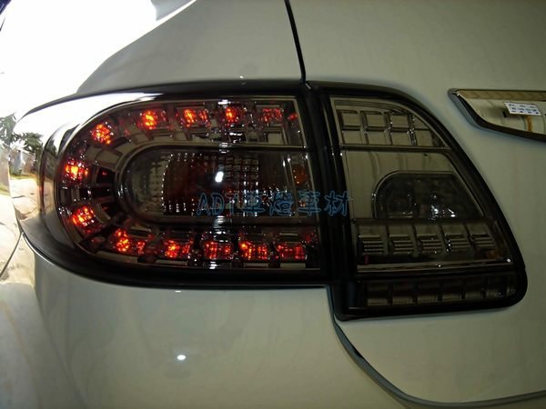 ~ADT.車材.車材~~ TOYOTA ALTIS 2010 2011 2012 晶鑚薰黑C型LED尾燈一組6000