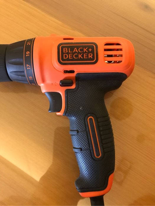 二手良品 中古 B&D Black + Decker 90W 插電 起子機 螺絲起子 KR112 9.5成新 只用過二次