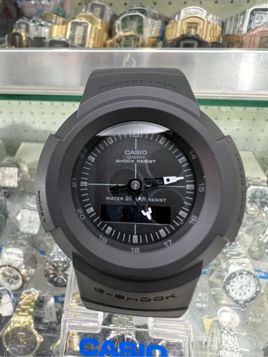 【金台鐘錶】CASIO卡西歐G-SHOCK 防水200米 復刻經典設計 簡約時尚(消光黑) AW-500BB-1E