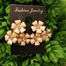 【Fasfion Jewelry】歐美品牌  浪漫花語水鑽耳環(耳夾款).現貨特價99元.竹北可面交.可超取