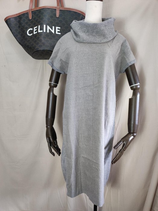 義大利頂級奢侈品牌 FABIANA FILIPPI  灰色鬆高領 短袖左右兩側口袋設計 異材質拼接 頂級做工 洋裝連衣裙