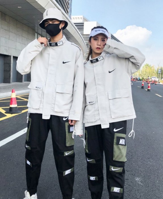 -NIKE 耐吉 工裝休閒套裝 衣+褲  春秋薄款 情侶套裝戶外登山服休閒服 長袖套裝