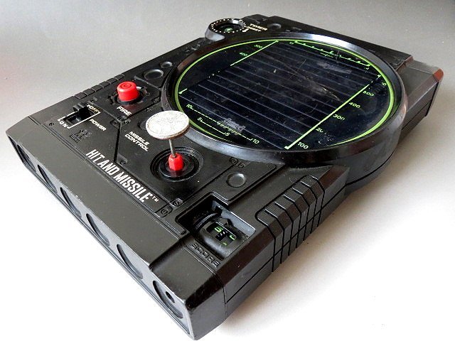 【 金王記拍寶網 】(常5)H684 早期1979年日本製 機械式膠捲片電玩一台 日本製古董級老電玩罕見稀少珍貴
