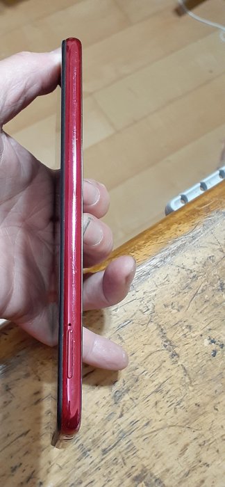 紅米 Redmi NOTE7 7（4G雙卡 4800萬畫素 8核S660 6.3吋）功能都正常使用 品相規格如圖 狀況: 小米鎖未登出