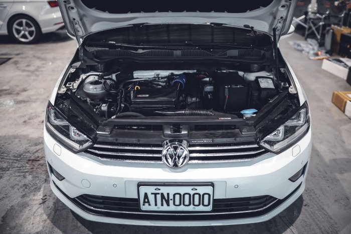 德朋國際 /FORGE 碳纖維 進氣套件 Volkswagen Golf  Varinat 1.4 實裝