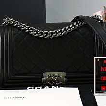 優買二手精品名牌店 Chanel A67086 黑 牛皮 菱格紋 銀鍊 COCO 25 BOY 肩背包 斜背包 全新展示品