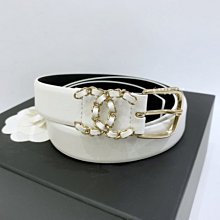 遠麗精品(板橋店)S3210 CHANEL白色牛皮19皮穿鍊淡金釦頭皮帶