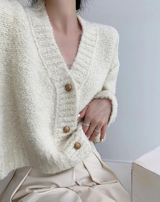 軟軟圈圈紗✨微廓型寬鬆紐扣短版毛衣外套 ♥ C Select shop
