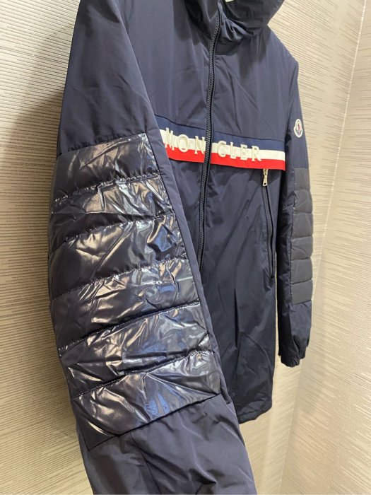 【EZ兔購】~正品 法國頂級 moncler 防風 防水 風衣 內 羽絨 連帽 外套 現貨 青年款 = 男 成人 S M