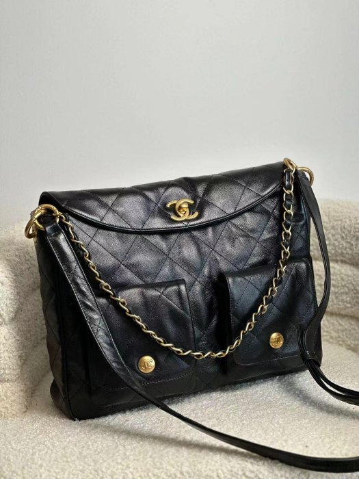 二手 Chanel 香奈兒 24P HOBO 黑色金扣大號郵差包