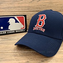 DIBO~創信正品 MLB 棒球帽 棉質 老帽 鴨舌帽 REDSOX 紅襪隊 立體電繡標 深藍色-男生女生 可調式