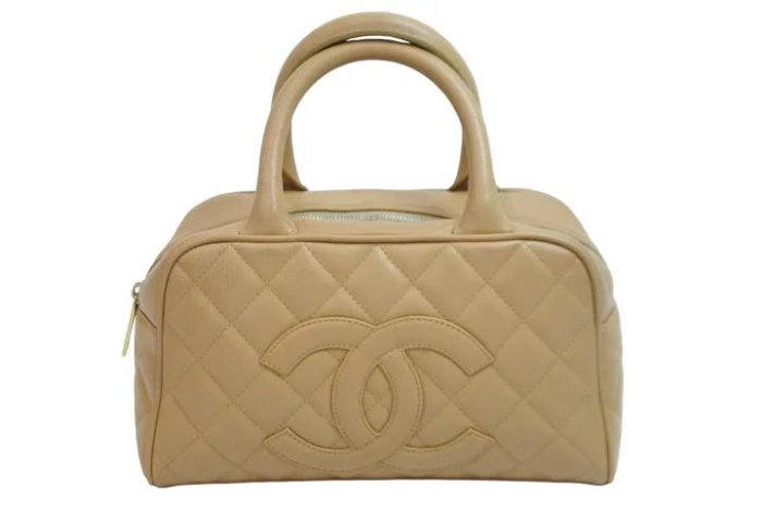 Chanel 保齡球包，Chanel Boston bag 27cm 有標（尺寸27cm x 15cm x 10cm)