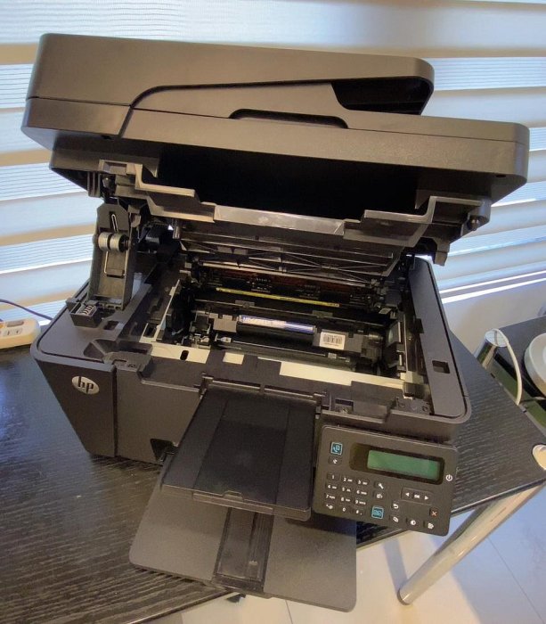 HP LaserJet Pro MFP M127fn黑白雷射印表機 列印、影印、掃瞄、傳真 保養如新, 小型辦公室最佳設備