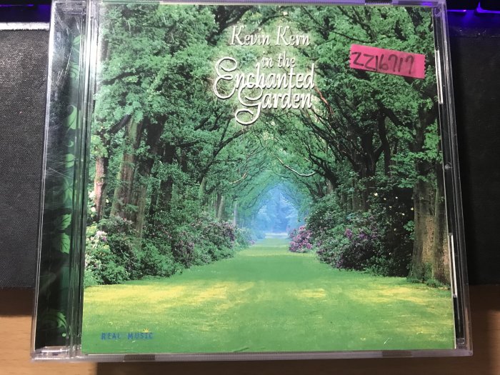 還有唱片行三館*KEVIN KERN / IN THE ENCHANTED GARDEN 二手ZZ16717