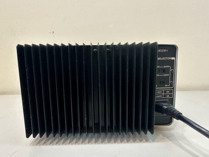 GW GPC-3030D dual tracking DC Power Supply 直流電源供應器(示波器）