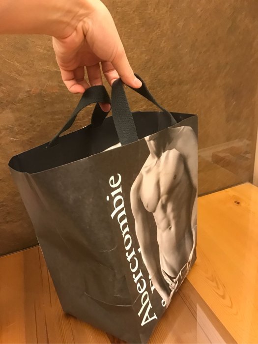 二手 Abercrombie & Fitch 原廠真品 A&F 手提紙袋 購物袋 有摺痕 中 (23*30*16cm)