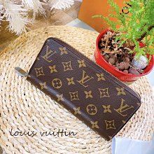 二手旗艦 LOUIS VUITTON LV 字紋 紅色內裡 ㄇ字 拉鍊 12卡 長夾 (中友店)