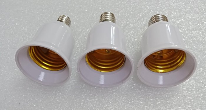 [SMD LED 小舖]E12/E14/E17轉E27 燈座(可搭配LED燈泡接於燈具)