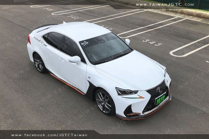 TAIWANJGTC  2018 LEXUS IS300 碳纖維前下