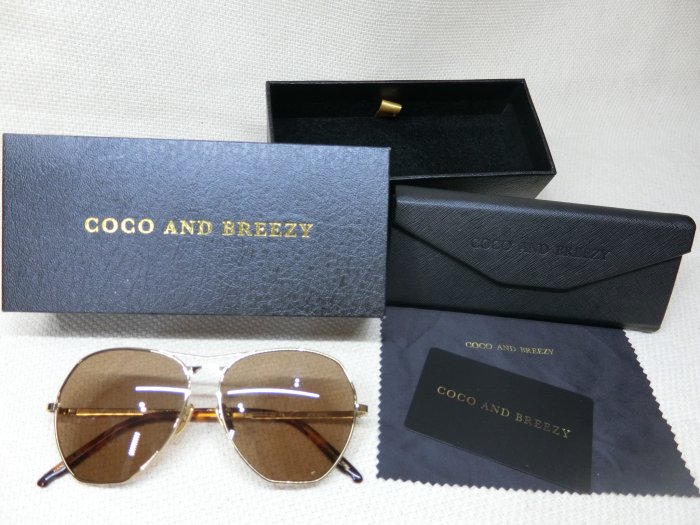 近全新紐約正櫃精品COCO AND BREEZY時尚墨鏡 太陽眼鏡 禮物出清價$2500起(5日標)原廠配件盒裝