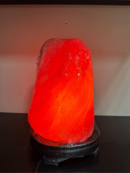 頂級帝王紅盐燈7.0公斤#穩坐如山，讓您事業有靠山#顏色紅润，放房間舒壓，助眠有意境